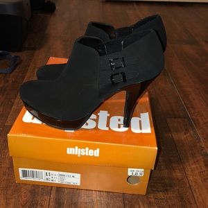 New Never Worn 8.5 Rough File Heel/Bootie